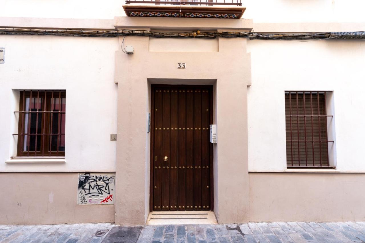 Holi-Rent Gonzalez Cuadrado Apartment Seville Luaran gambar